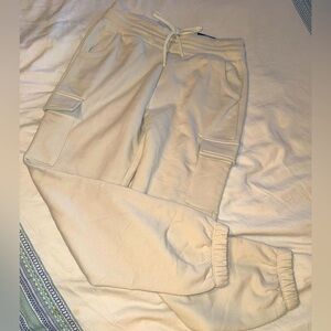 Women's Tek Gear® Ultrasoft Fleece Cargo Joggers Color:Cream, Sz Medium NWT